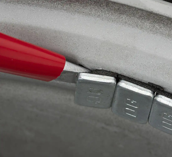 Pliers for clip-on weights, chrome