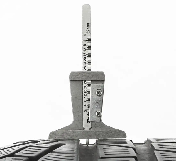 Metal tyre tread depth gauge - two measurement scales + case